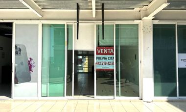 Local comercial de 48 m2 en Venta en Plaza Cristal