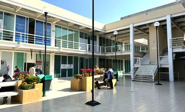 Local comercial de 48 m2 en Venta en Plaza Cristal