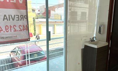 Local comercial de 48 m2 en Venta en Plaza Cristal