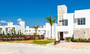 ¡OPORTUNIDAD ÚNICA! REMATO CASA EN PISTE SUPERMANZANA 319, CONDOMINIO IZAMAL RESIDENCIAL. BENITO JUÁREZ QUINATANA ROO