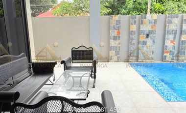 𝐅𝐎𝐑 𝐑𝐄𝐍𝐓: 𝟓-𝐁𝐞𝐝𝐫𝐨𝐨𝐦 𝐅𝐮𝐥𝐥𝐲 𝐅𝐮𝐫𝐧𝐢𝐬𝐡𝐞𝐝 𝐇𝐨𝐦𝐞 𝐰𝐢𝐭𝐡 𝐏𝐨𝐨𝐥 𝐧𝐞𝐚𝐫 𝐂𝐥𝐚𝐫𝐤, 𝐏𝐚𝐦𝐩𝐚𝐧𝐠𝐚🌴