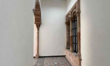 Casa Comercial en RENTA en el centro de León.