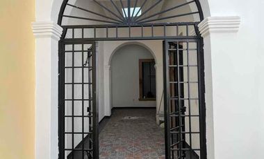 Casa Comercial en RENTA en el centro de León.