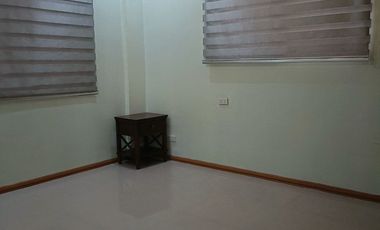 For Rent Las Villas De Manila in Binan laguna