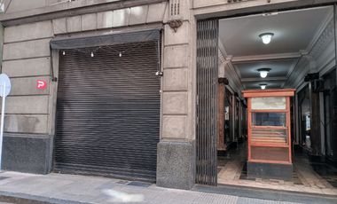 ALQUILER DE LOCAL ,EN ESTRATEGICA GALERIA A METROS DE FLORIDA