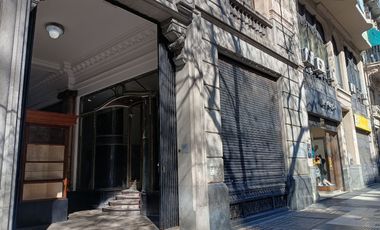 ALQUILER DE LOCAL ,EN ESTRATEGICA GALERIA A METROS DE FLORIDA