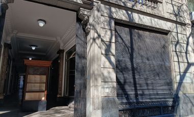 ALQUILER DE LOCAL ,EN ESTRATEGICA GALERIA A METROS DE FLORIDA