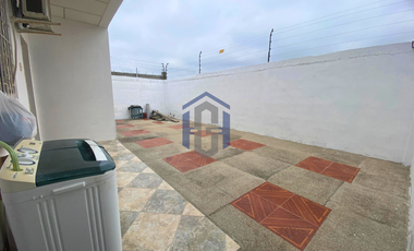 Casa de una planta en venta – Urbanización TAOS, Punta Blanca, Santa Elena, Ecuador