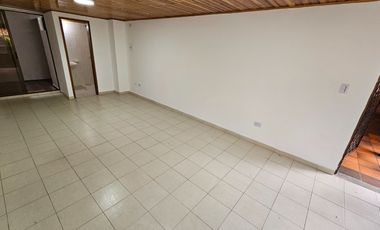 LOCAL COMERCIAL  BARRIO ALARCON