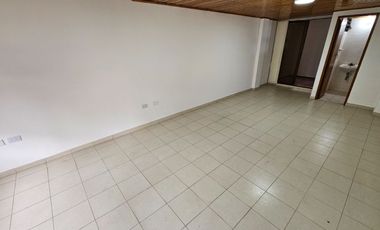 LOCAL COMERCIAL  BARRIO ALARCON