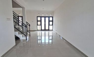 PALING RECOMMENDED Rumah MEWAH Lingkungan Nyaman di Margahayu Raya Metro dekat tol Buahbatu dan Whoosh Lingkar Luar Gede Bage Bandung dijual