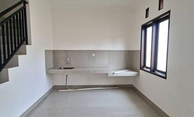 PALING RECOMMENDED Rumah MEWAH Lingkungan Nyaman di Margahayu Raya Metro dekat tol Buahbatu dan Whoosh Lingkar Luar Gede Bage Bandung dijual
