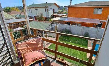 SINCRÓNICA PROPIEDADES VENDE HERMOSA CASA CÉNTRICA EN ALGARROBO