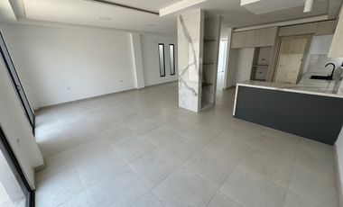 Se vende casa de estreno de 3 dormitorios en Isla Celeste de Ciudad Celeste.