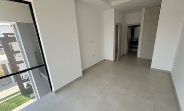 Se vende casa de estreno de 3 dormitorios en Isla Celeste de Ciudad Celeste.