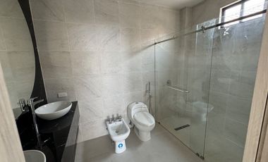 Se vende casa de estreno de 3 dormitorios en Isla Celeste de Ciudad Celeste.