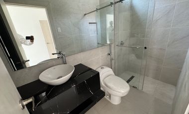 Se vende casa de estreno de 3 dormitorios en Isla Celeste de Ciudad Celeste.