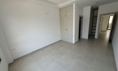 Se vende casa de estreno de 3 dormitorios en Isla Celeste de Ciudad Celeste.