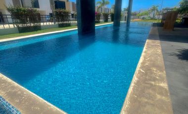 Casa Amueblada en Renta; Condominio Vilanova Hábitat Residencial, Fracc. Jarretaderas, Nayarit.