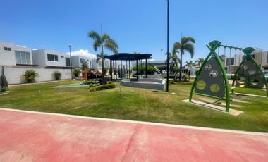 Casa Amueblada en Renta; Condominio Vilanova Hábitat Residencial, Fracc. Jarretaderas, Nayarit.