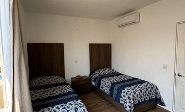Casa Amueblada en Renta; Condominio Vilanova Hábitat Residencial, Fracc. Jarretaderas, Nayarit.