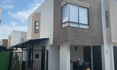 Alquilo casa Amoblada