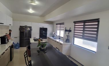 𝗥𝗘𝗦𝗜𝗗𝗘𝗡𝗖𝗜𝗔 𝗘𝗡 𝗨𝗡 𝗘𝗡𝗧𝗢𝗥𝗡𝗢 𝗗𝗘 𝗟𝗨𝗝𝗢 𝗨𝗕𝗜𝗖𝗔𝗗𝗔 𝗘𝗡 𝗔𝗟𝗧𝗔𝗥𝗜𝗔