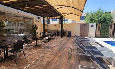 𝗥𝗘𝗦𝗜𝗗𝗘𝗡𝗖𝗜𝗔 𝗘𝗡 𝗨𝗡 𝗘𝗡𝗧𝗢𝗥𝗡𝗢 𝗗𝗘 𝗟𝗨𝗝𝗢 𝗨𝗕𝗜𝗖𝗔𝗗𝗔 𝗘𝗡 𝗔𝗟𝗧𝗔𝗥𝗜𝗔