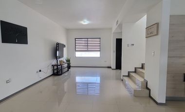 𝗥𝗘𝗦𝗜𝗗𝗘𝗡𝗖𝗜𝗔 𝗘𝗡 𝗨𝗡 𝗘𝗡𝗧𝗢𝗥𝗡𝗢 𝗗𝗘 𝗟𝗨𝗝𝗢 𝗨𝗕𝗜𝗖𝗔𝗗𝗔 𝗘𝗡 𝗔𝗟𝗧𝗔𝗥𝗜𝗔