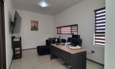 𝗥𝗘𝗦𝗜𝗗𝗘𝗡𝗖𝗜𝗔 𝗘𝗡 𝗨𝗡 𝗘𝗡𝗧𝗢𝗥𝗡𝗢 𝗗𝗘 𝗟𝗨𝗝𝗢 𝗨𝗕𝗜𝗖𝗔𝗗𝗔 𝗘𝗡 𝗔𝗟𝗧𝗔𝗥𝗜𝗔