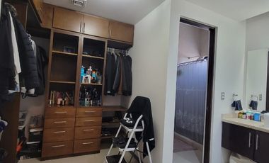 𝗥𝗘𝗦𝗜𝗗𝗘𝗡𝗖𝗜𝗔 𝗘𝗡 𝗨𝗡 𝗘𝗡𝗧𝗢𝗥𝗡𝗢 𝗗𝗘 𝗟𝗨𝗝𝗢 𝗨𝗕𝗜𝗖𝗔𝗗𝗔 𝗘𝗡 𝗔𝗟𝗧𝗔𝗥𝗜𝗔