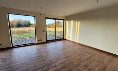 CASA A ESTRENAR CON VISTA DESPEJADA A LOS VOLCANES