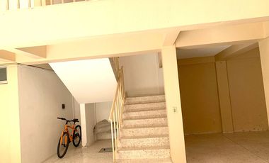 RENTA DE DEPARTAMENTO EN JARDIN BALBUENA, EN PRIMER PISO MUY CERCA DEL AEROPUERTO