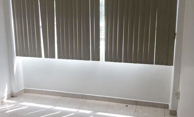 RENTA DE DEPARTAMENTO EN JARDIN BALBUENA, EN PRIMER PISO MUY CERCA DEL AEROPUERTO