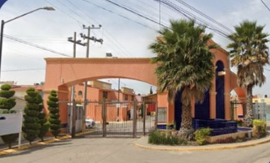 Casa en venta en Los Reyes, Tultitlán De Mariano Escobedo