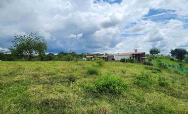 🏠vendo lote campestre, a 3mn de la vía principal y a 2mn de Alcalá
