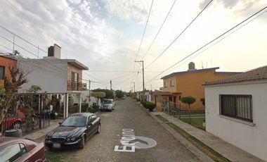 !!! ATENCION INVERSIONISTAS !!!  CASA EN REMATE BANCARIO, COL. TEZAHUAPAN, CUAUTLA, MORELOS !!!