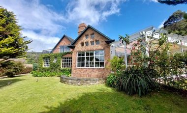 Esta CASA CAMPESTRE tiene todo si buscas confort, exclusividad, seguridad y vivir rodeado de naturaleza