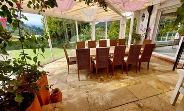 Esta CASA CAMPESTRE tiene todo si buscas confort, exclusividad, seguridad y vivir rodeado de naturaleza