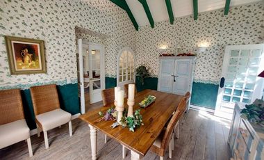 Esta CASA CAMPESTRE tiene todo si buscas confort, exclusividad, seguridad y vivir rodeado de naturaleza