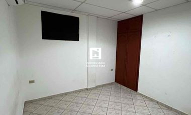 ALQUILER VILLA ESQUINERA