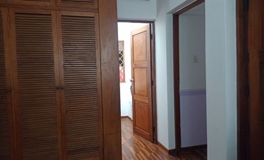 Urb. El Recreo Casa de 309.48m2 ideal para Clínica o Empresa