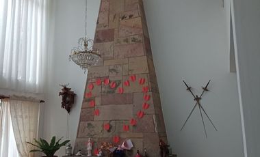 Urb. El Recreo Casa de 309.48m2 ideal para Clínica o Empresa