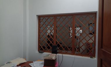 Urb. El Recreo Casa de 309.48m2 ideal para Clínica o Empresa