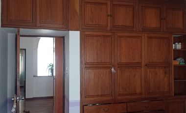 Urb. El Recreo Casa de 309.48m2 ideal para Clínica o Empresa