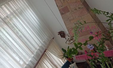 Urb. El Recreo Casa de 309.48m2 ideal para Clínica o Empresa