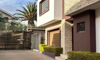 Casa de lujo en la mejor zona de Challuabamba