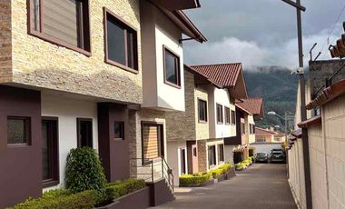 Casa de lujo en la mejor zona de Challuabamba