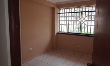 REMATO Edificio en Santa Teresa de Ávila esquina a precio de Casa