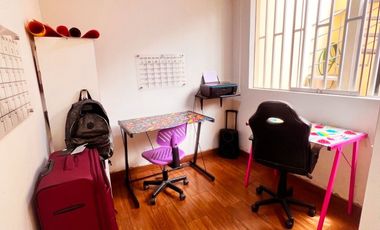 Venta de Casa de 4 Pisos en Salvador Dali – Santiago de Surco
